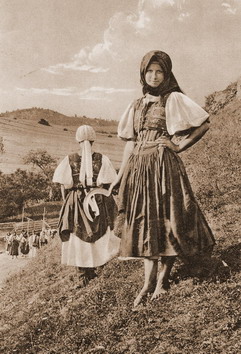 Slovak girls of Poniky village before a harvest